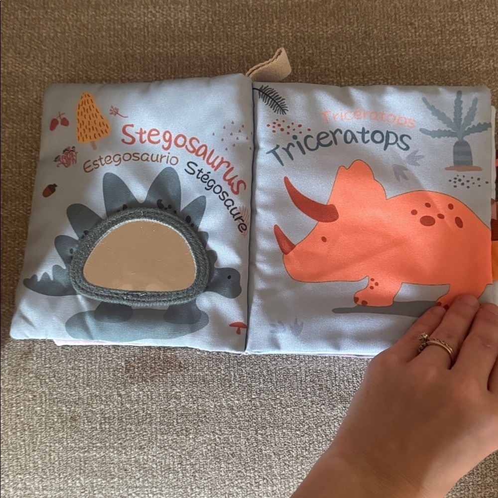 Richgv Soft Baby Book Crinkle Pages Dinosaur Tails Touch and Feel - Picture 4 of 5